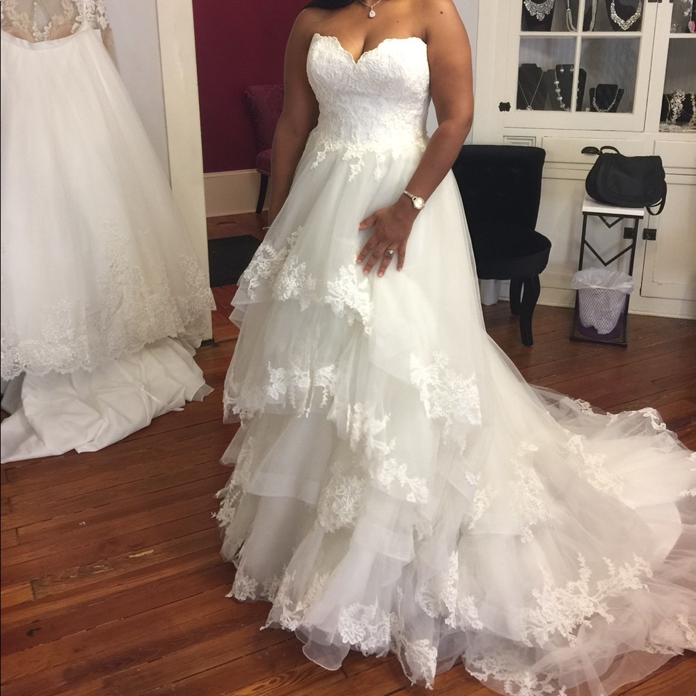 Wedding gown size 14